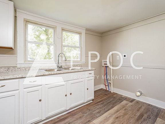 2nd image of 1604 22nd St