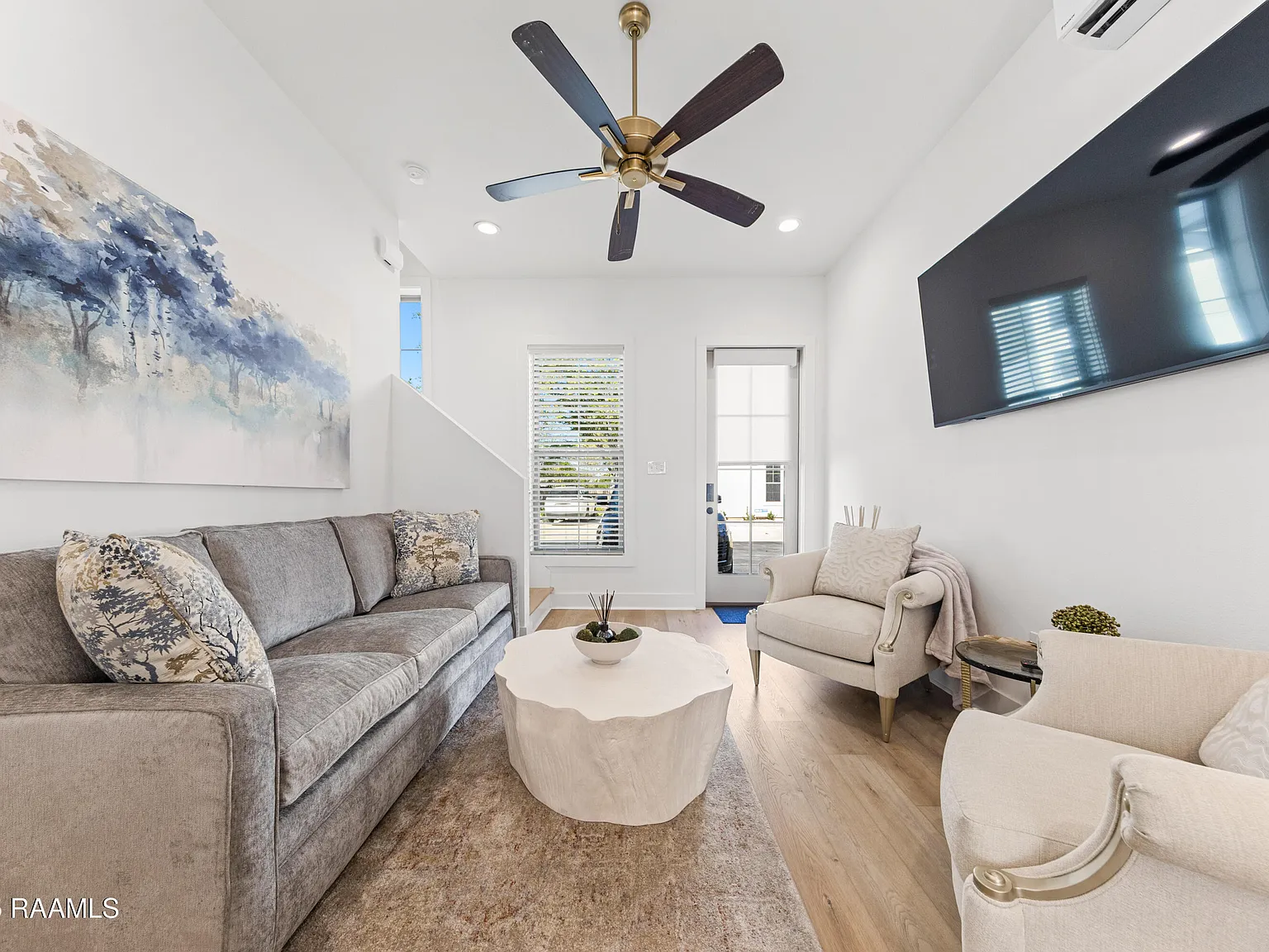2 bed, 2.5 bath, 1200 sqft, $2,975 — Photo 4