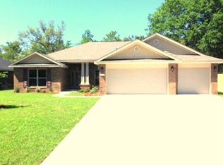 3017 Crown Creek Cir, Crestview, FL 32539