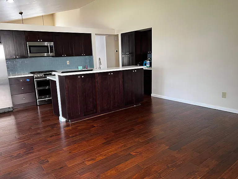 12810 NE 101st Pl — Photo 5