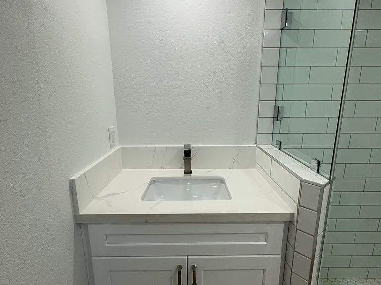 1108 S Seaward Ave — Photo 13