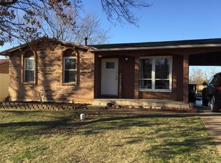 1029 Piedras Pkwy, Fenton, MO 63026