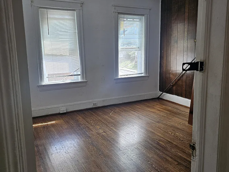 111 N 13th St — Photo 12
