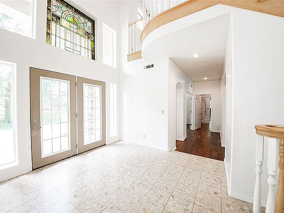 3rd image of 6405 W Coventry Dr
