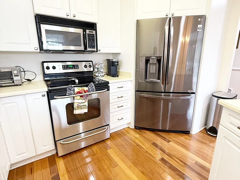 809 Sunswept Ct #202 — Photo 15