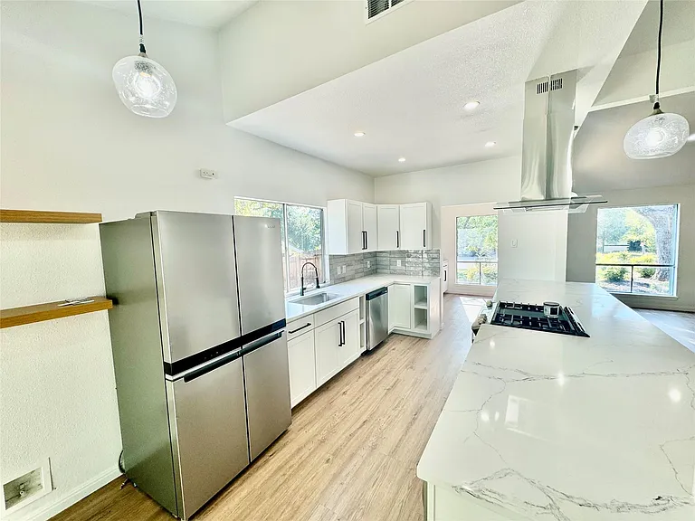 9506 Stonebridge Dr — Photo 10