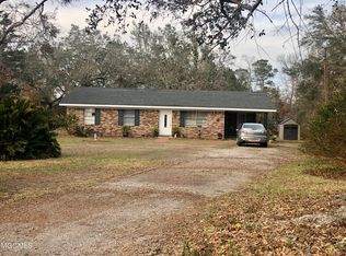 823 E 2nd St, Pass Christian, MS 39571