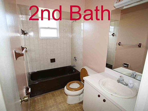 3rd image of 1197 SW Sarto Ln