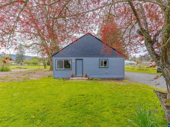 840 Cascade Dr, Lebanon, OR 97355