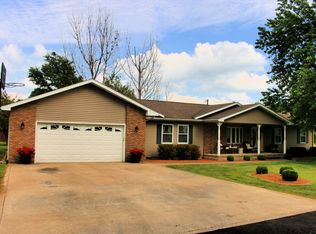 1025 S Fall St, Paxton, IL 60957