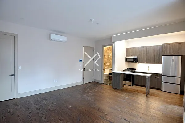 Rented by Yaffa Realty LLC | media 40