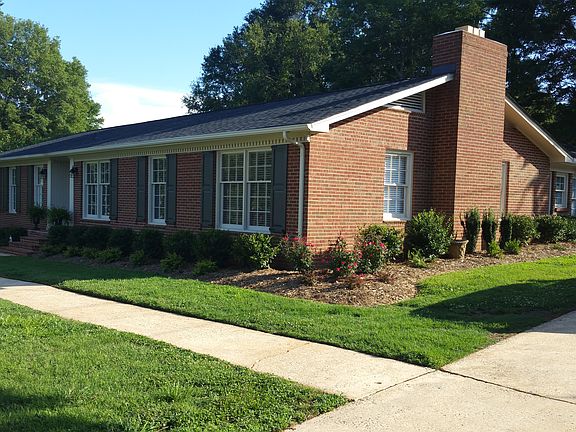 2nd image of 309 Amity Cir