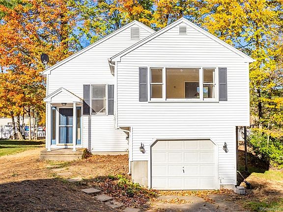 3rd image of 10 Canterbury Ct