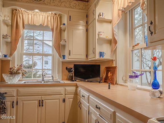 35th image of this home