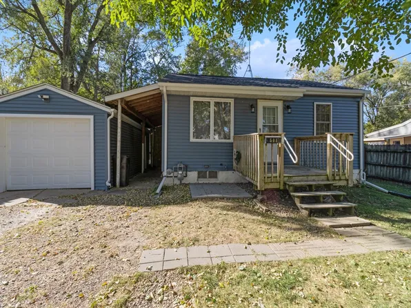 501 E 26th St S, Newton, IA 50208