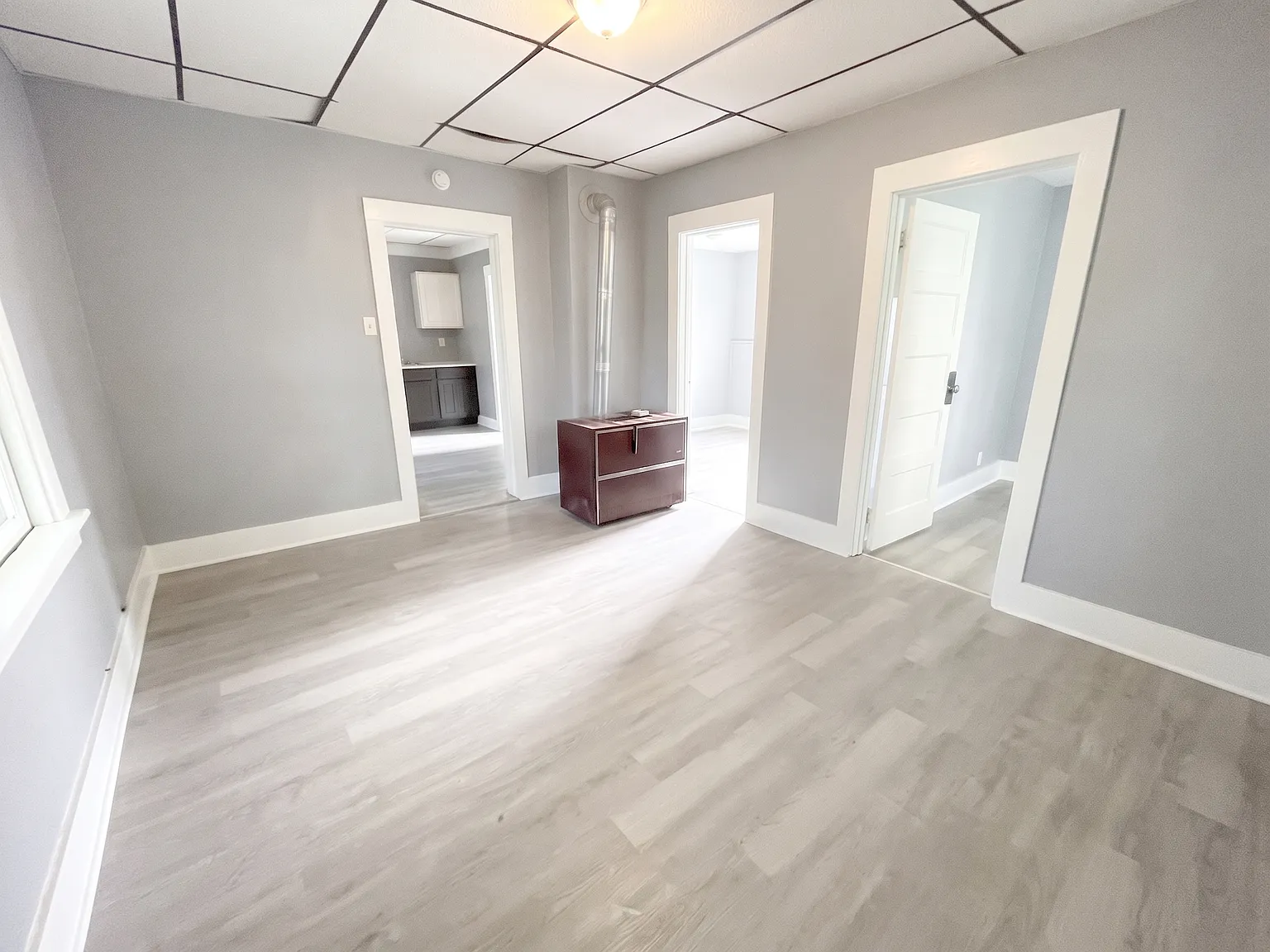 2 bed, 700 sqft, $800 — Photo 4