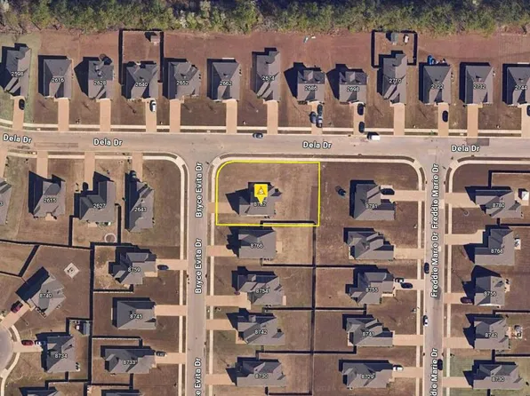 8782 Bryce Evita Dr, Southaven, MS 38672