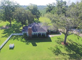 1126 Bear Branch Rd, Jesup, GA 31545