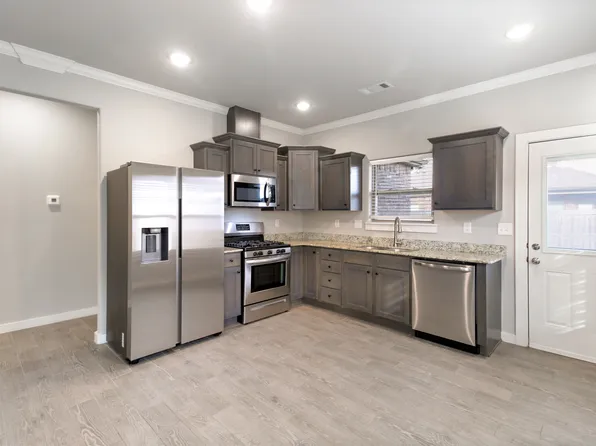 402 Barbet Dr, Centerton, AR 72719