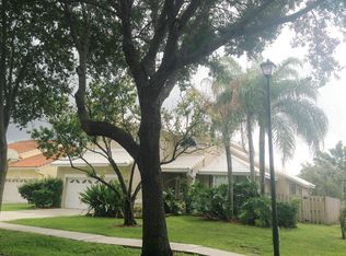 10800 Edinburgh St, Cooper City, FL 33026