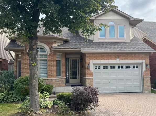 17 Sunset Blvd, New Tecumseth, ON L9R 1Y8