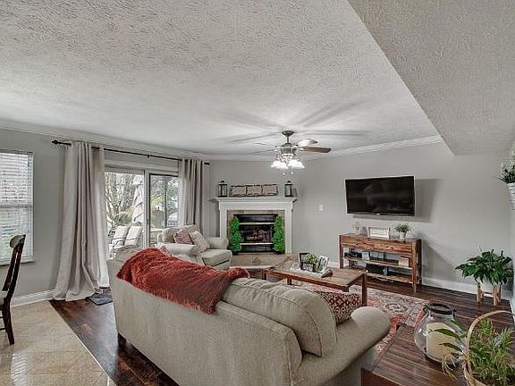 5th image of 5923 Ann Marie Way