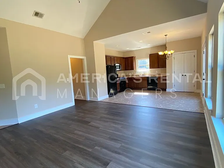 102 Appaloosa Way — Photo 8