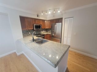 180 Yacht Club Way APT 105, Hypoluxo, FL 33462
