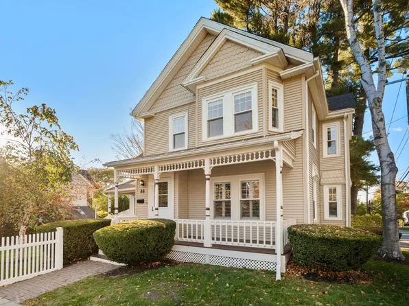 86 Highland St, Hyde Park, MA 02136