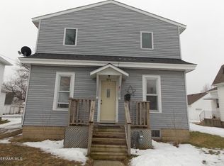 806 9th St SE, Austin, MN 55912