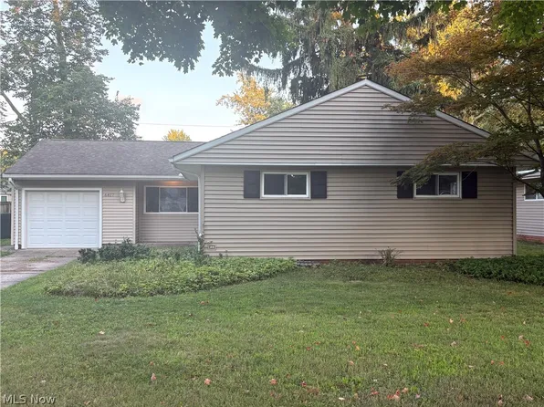 6417 Alderwood Rd, Parma Heights, OH 44130
