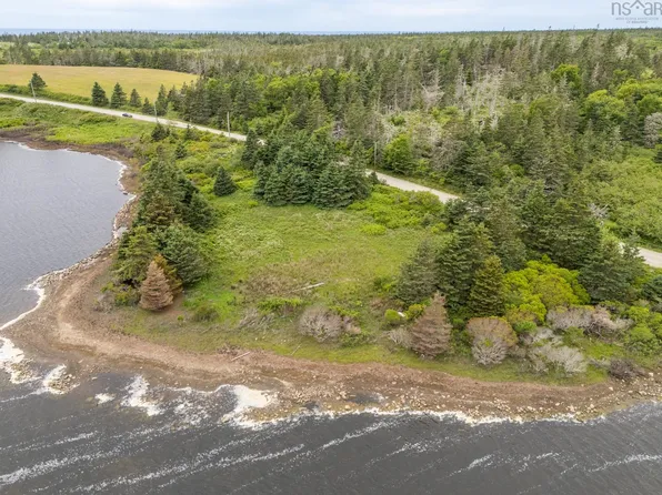 Cranberry Head Rd, Yarmouth, NS B5A 5H3