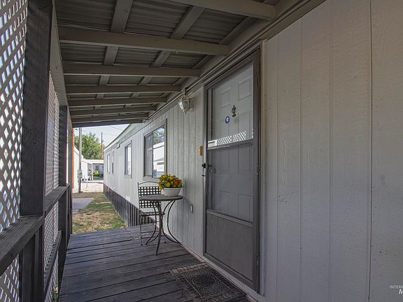 2nd image of 3100 Alden Rd Trailer 26