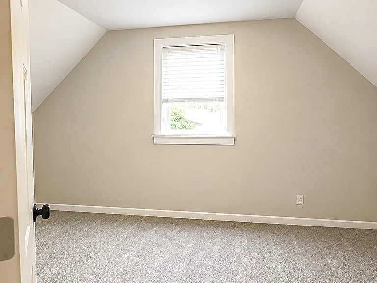 3919 Barnor Dr — Photo 10