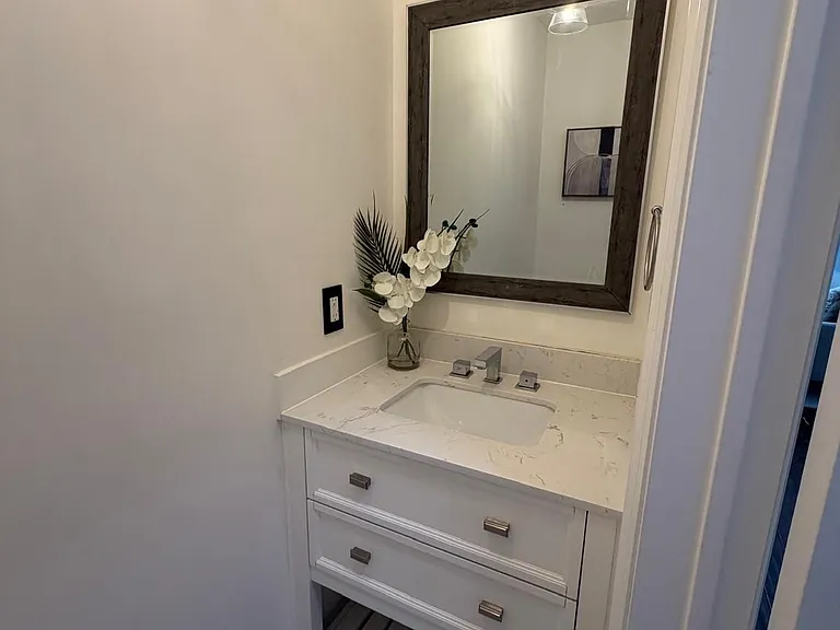 435 Hensall Cir #67 — Photo 8