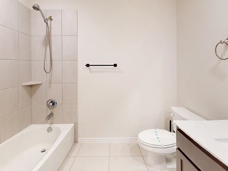 612 Liliana Ln — Photo 16