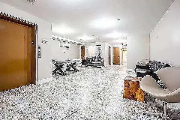 Rented by EXR | media 6