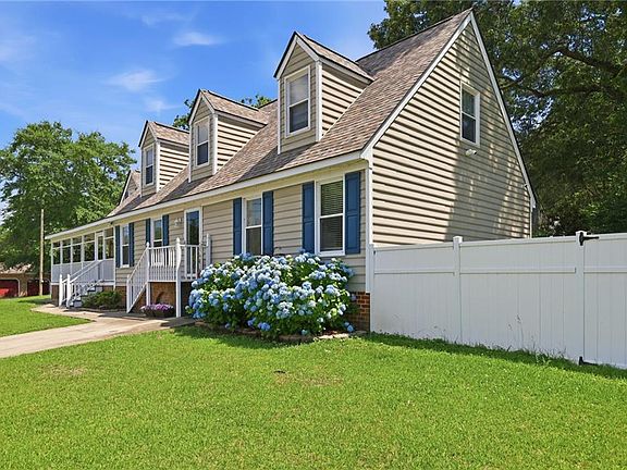2nd image of 3709 Rokeby Ave