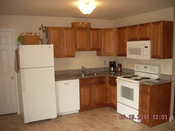 4th image of 928 Firwood Dr
