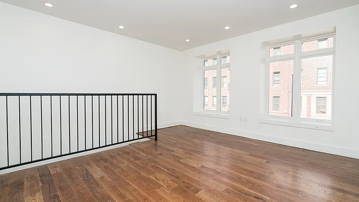 Rented by Nooklyn NYC LLC | media 10