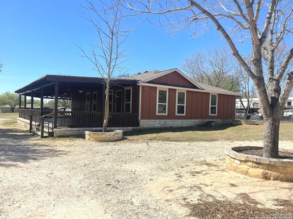 605 Brandywine, Poteet, TX 78065