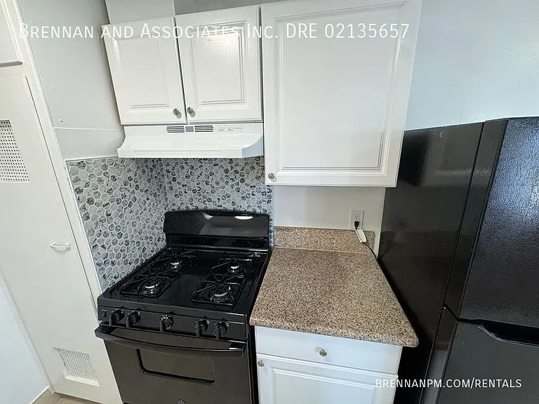 757 Grand Ave #2 — Photo 6