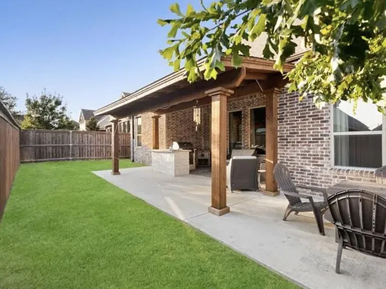 1005 Benbrook Trl — Photo 29