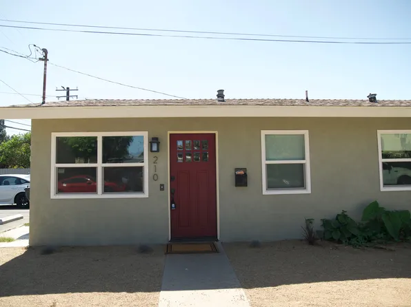 210 S Oak St, Santa Ana, CA 92701
