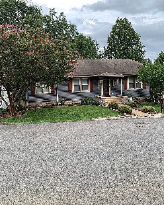 1st image of 18 Bellflower Cir