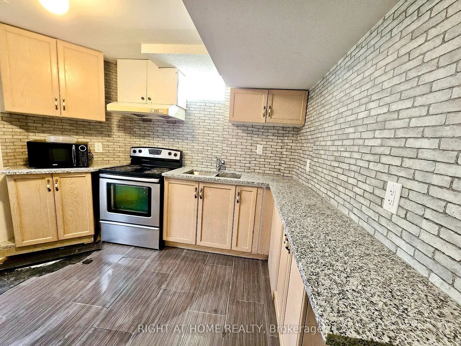 1 bed, $1,900 — Photo 1