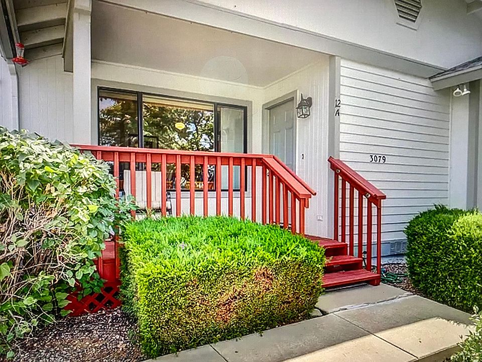 Entry and deck