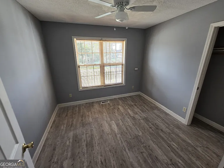 629 Hanson St — Photo 12