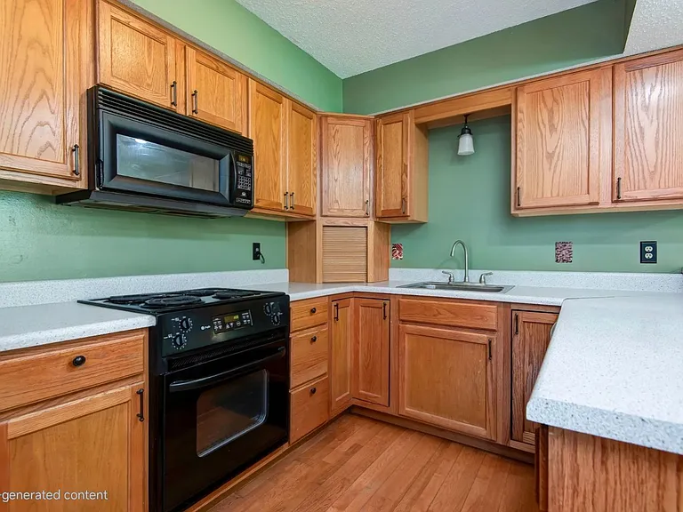2626 N Wildberry Ct — Photo 5