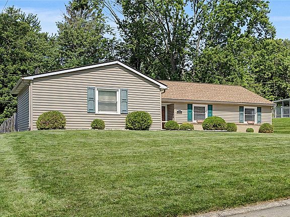 4th image of 185 Broadripple Rd